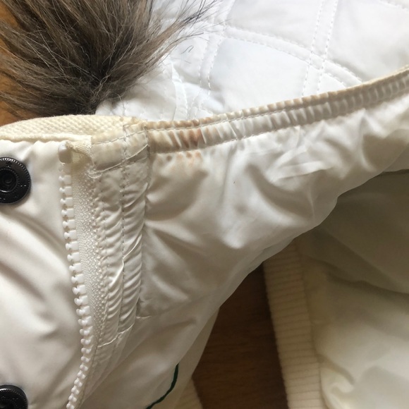 White Puffer Vest - Picture 5 of 6